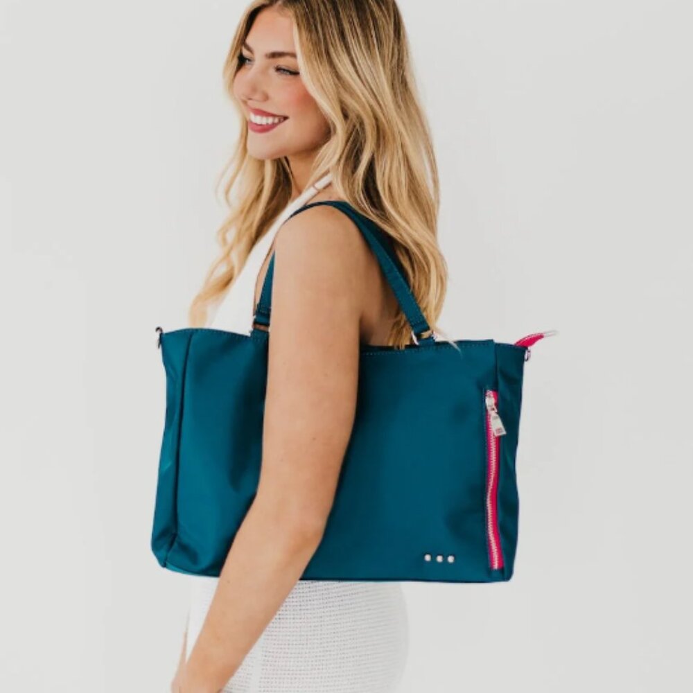 Pretty Simple NINA NYLON ORGANIZER TOTE BAG NWT - Picture 10 of 12